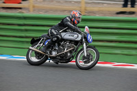 Vintage-motorcycle-club;eventdigitalimages;mallory-park;mallory-park-trackday-photographs;no-limits-trackdays;peter-wileman-photography;trackday-digital-images;trackday-photos;vmcc-festival-1000-bikes-photographs